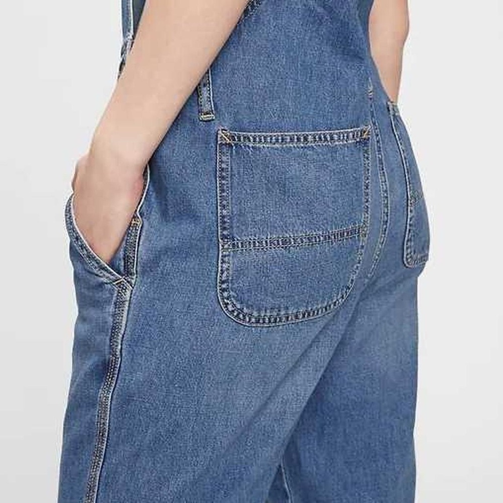 Gap Relaxed Denim Overalls with Washwell - Picture 2 of 10